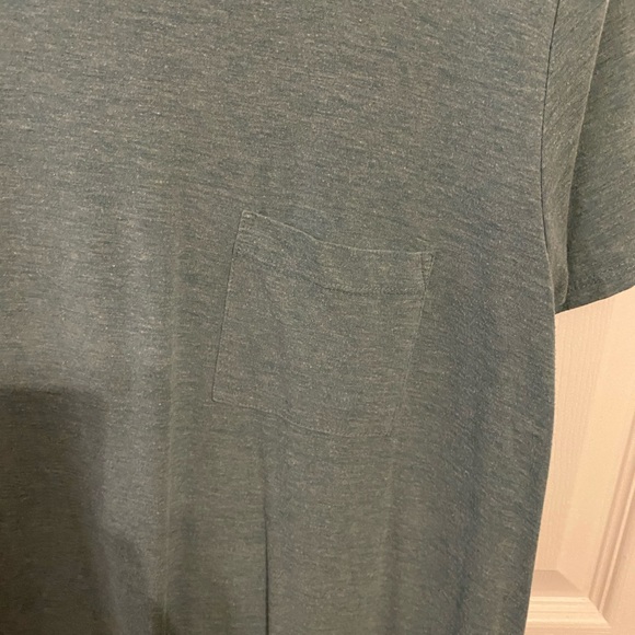 Lularoe Faded Green Carly LARGE - Picture 2 of 2